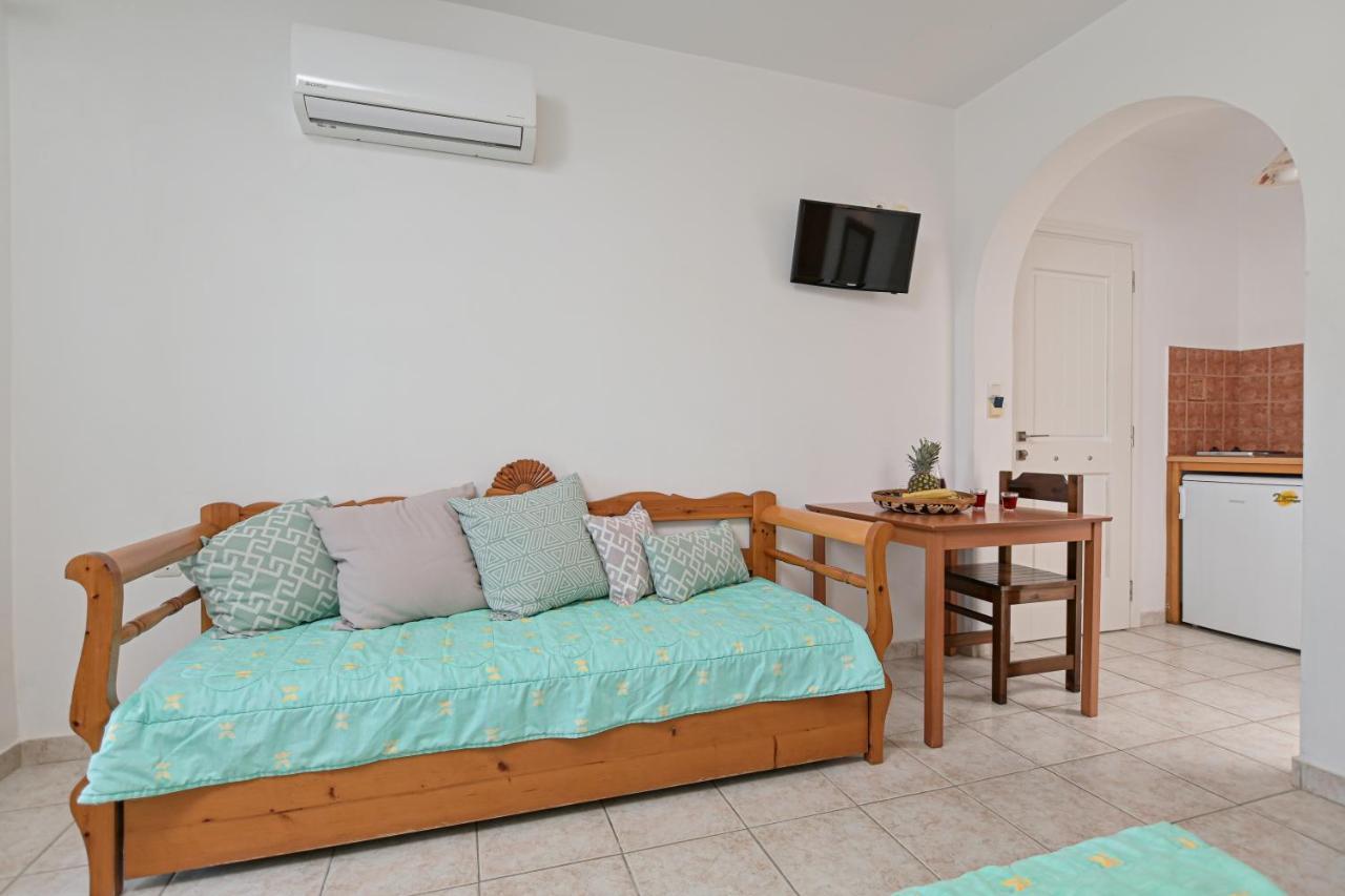 Alykes Studios & Suites Agios Prokopios  Luaran gambar