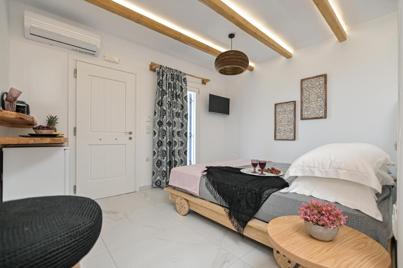Alykes Studios & Suites Agios Prokopios  Luaran gambar