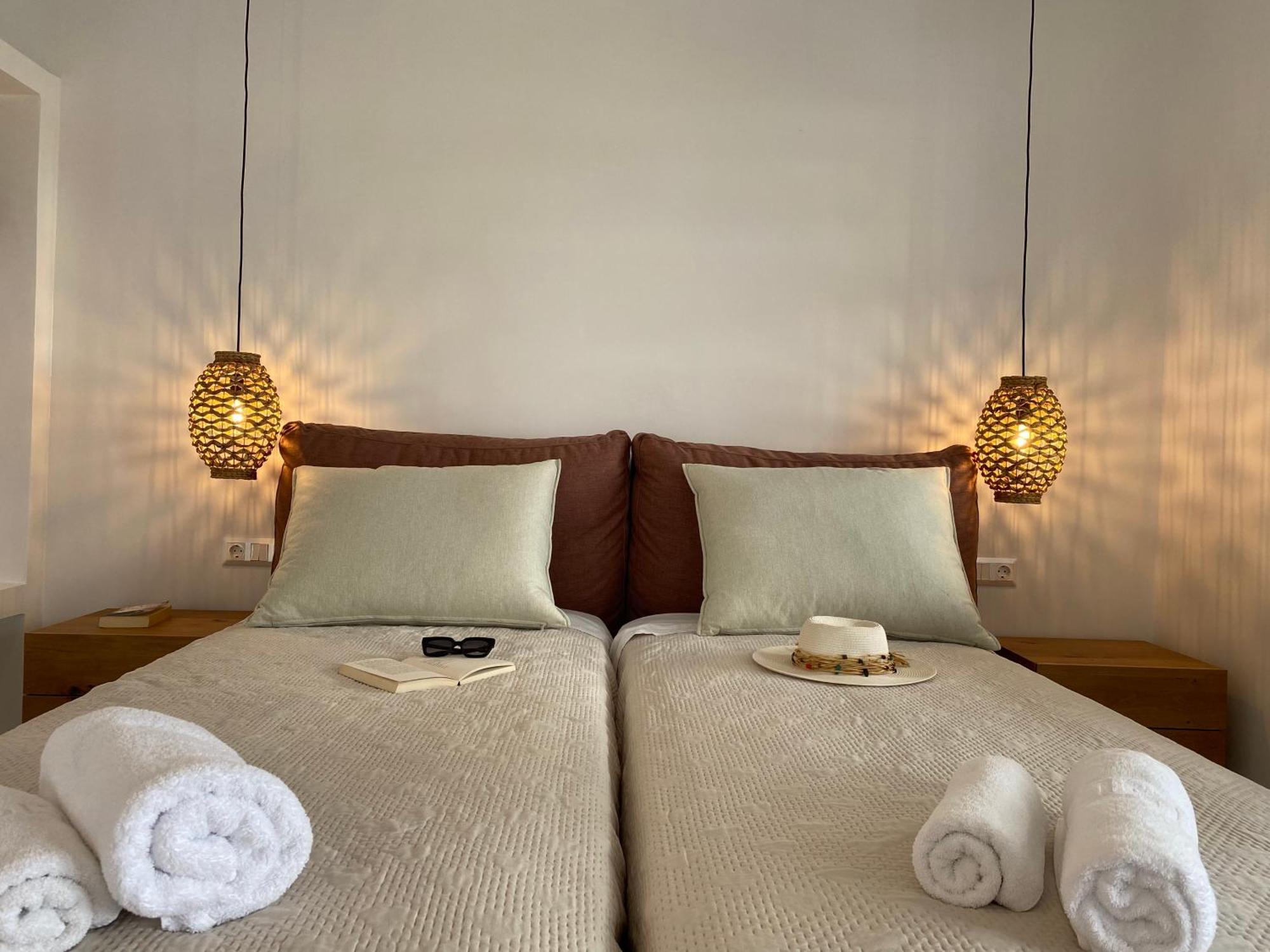 Alykes Studios & Suites Agios Prokopios  Luaran gambar