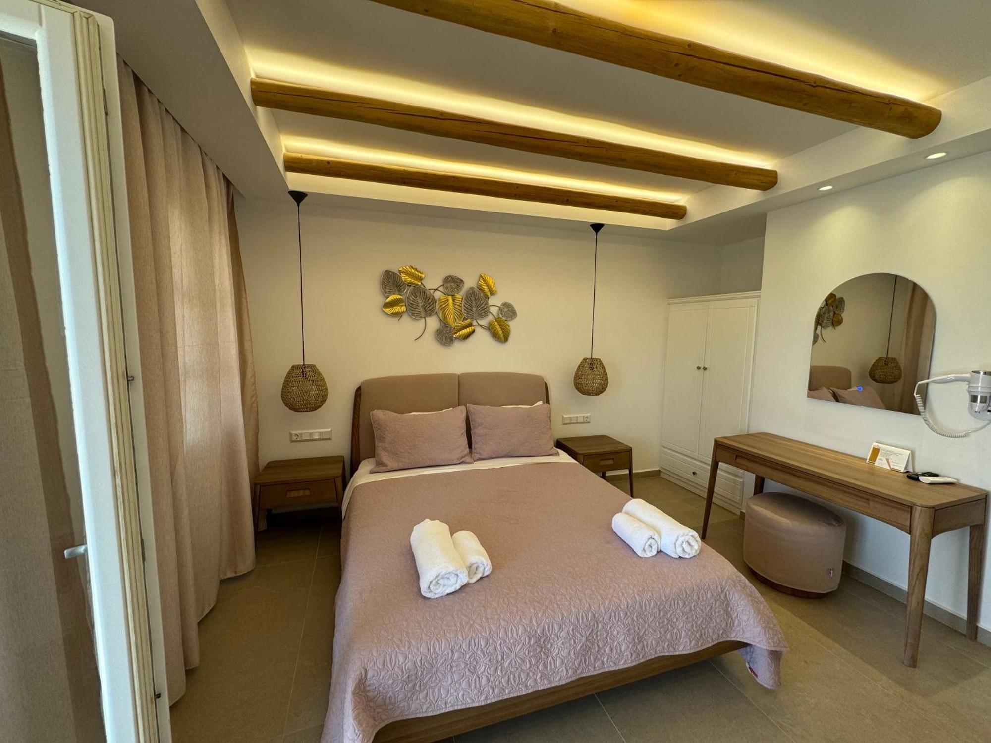 Alykes Studios & Suites Agios Prokopios  Luaran gambar